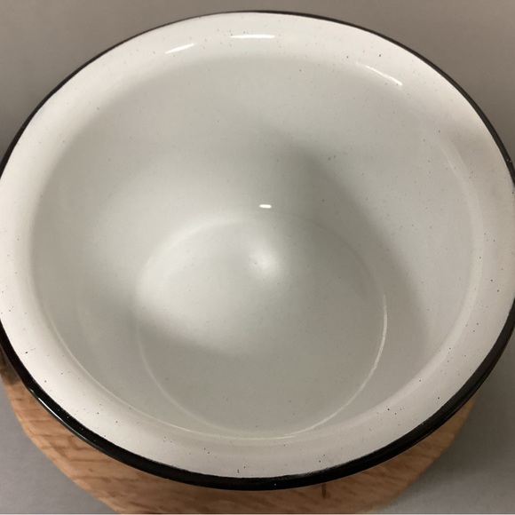 ⚫️ Huge - Enamelware Lighthouse Themed - Home / Bathroom Decor Piece - Like New - Picture 6 of 13